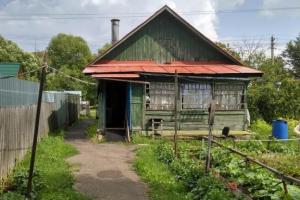 Продается дом с участком